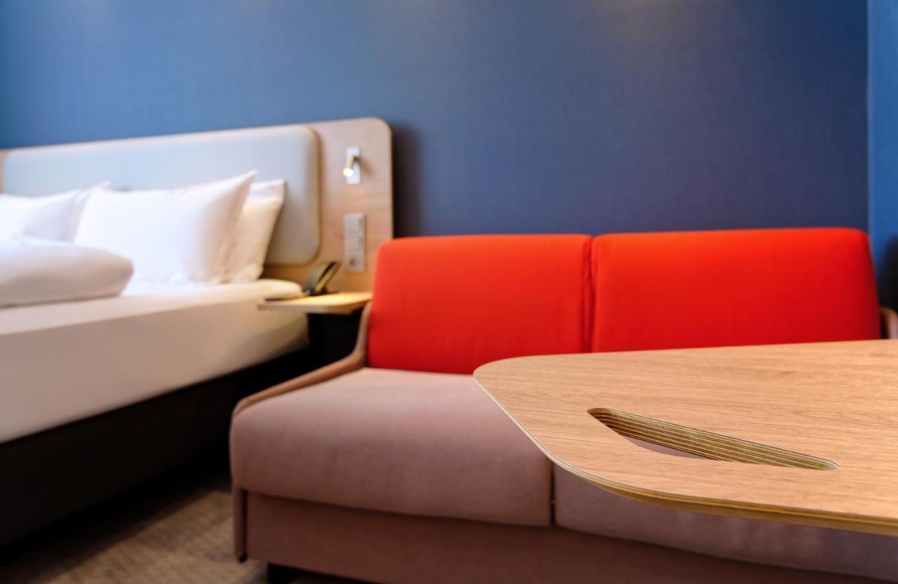 Holiday Inn Express - Lustenau Bagian luar foto